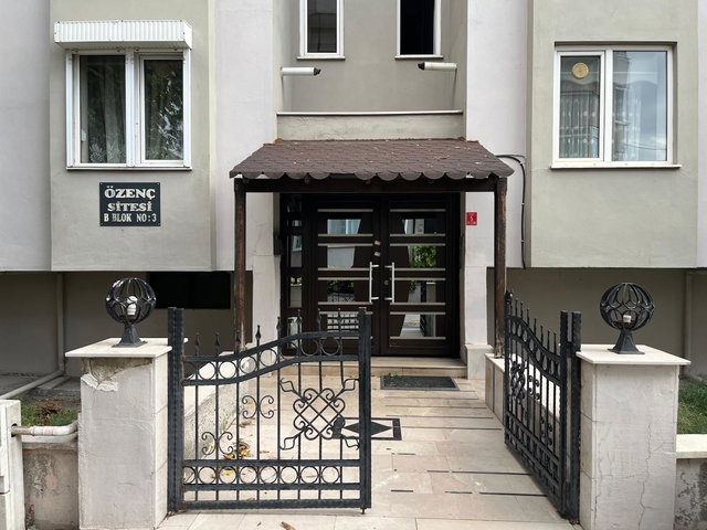 BAHÇELİEVLER’DE GÜNEY-BATI CEPHELİ 3+1 | 127 M² | MERKEZİ ISITMALI | BALKONLU