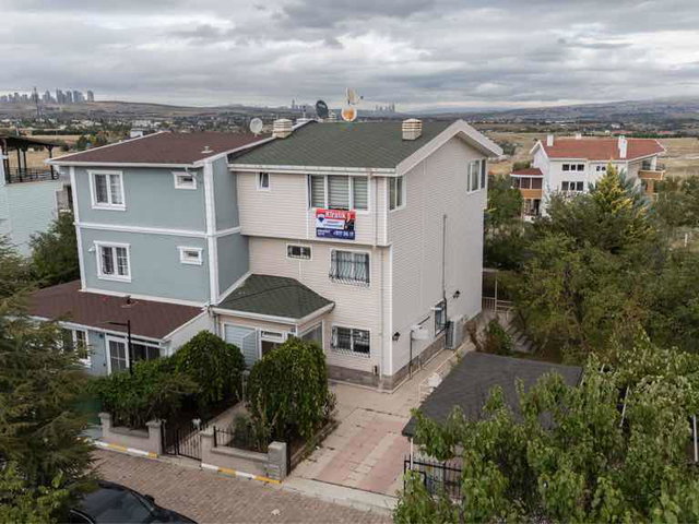HACILAR GÖLPARK SİTESİ KİRALIK  MÜSTAKÍL EV GÖLBAŞI
