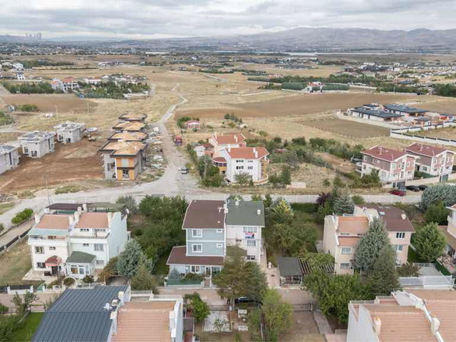 HACILAR GÖLPARK SİTESİ KİRALIK  MÜSTAKÍL EV GÖLBAŞI