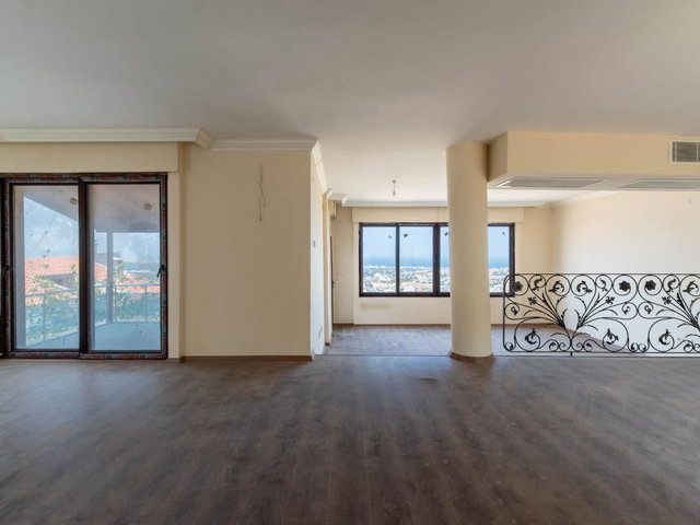 KAHRAMANDERE PANORAMIK DENIZ MANZARALI 370 M² 6+2 VILLA