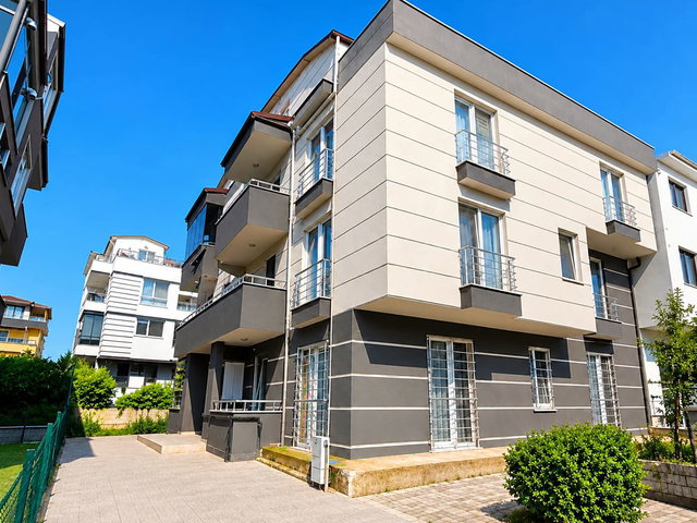 KARTEPE ATAEVLER'DE 2+1 KİRALIK ARAKAT DAİRE