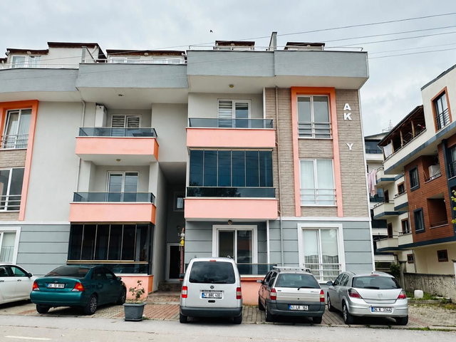 KOCAELI BAŞISKELE BARBAROS MH. SATILIK GENIŞ 4+1 ÇATI DUBLEKS