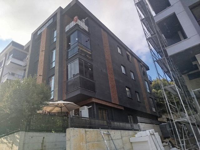 ATAKUM BALAÇ’TA 1+1 BALKONLU, KOMBİLİ SATILIK DAİRE