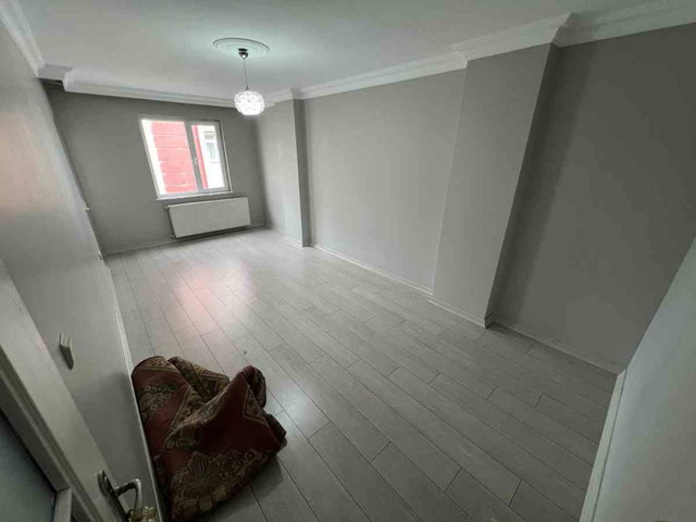 MALTEPE FINDIKLI’DA 2+1 KİRALIK DAİRE | 80 M² NET | BALKONLU | DOĞALGAZ KOMBİLİ