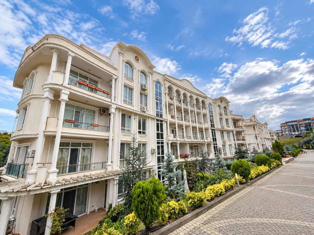 BAŞISKELE ZERAY GÜNEŞI SITESI 3+1 BAHÇE DUBLEKS KIRALIK DAIRE