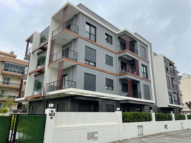 GAZİEMİR 232 SUITS' DE EŞYASIZ KİRALIK 1+1 DAİRE