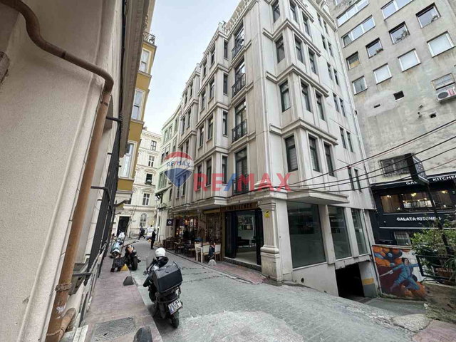 GRIMALDI REZIDENCE GALATA 2+1 EŞYALI -GENÇ BINA-KAPALI OTOPARK
