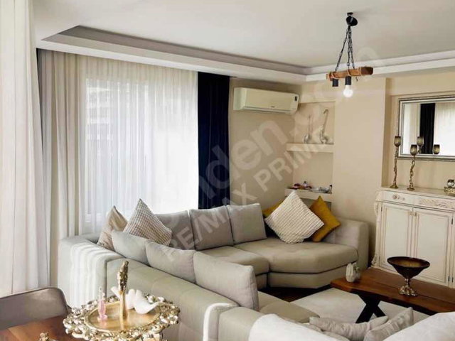 KOZYATAĞI KOCAYOL CADDESİNDE SATILIK 3+1 DAİRE