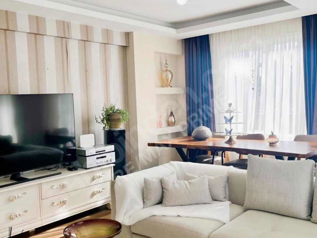KOZYATAĞI KOCAYOL CADDESİNDE SATILIK 3+1 DAİRE