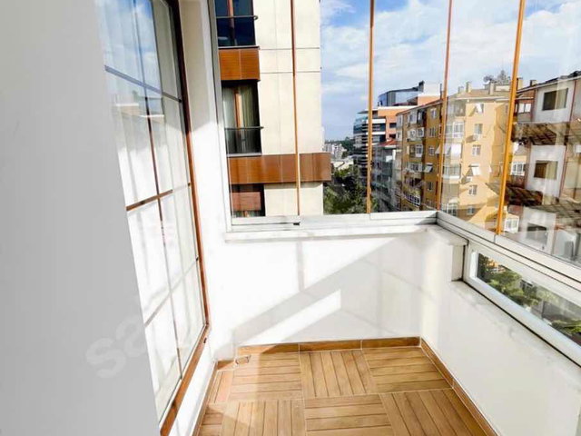 KOZYATAĞI KOCAYOL CADDESİNDE SATILIK 3+1 DAİRE
