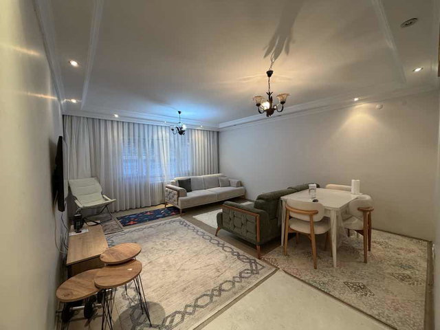 KAĞITHANE’DE SİTE İÇİNDE 3+1 | 115 M² NET | GİRİŞ KAT | BALKONLU