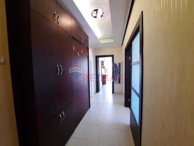 FARABİ GALİP DEDE SOKAKTA TEMİZ BAKIMLI 3+1 DAİRE