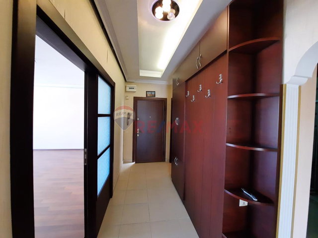 FARABİ GALİP DEDE SOKAKTA TEMİZ BAKIMLI 3+1 DAİRE