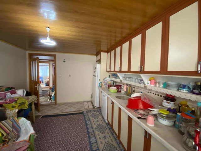 TORBALI KARAKUYUDA SATILIK 3 DAIRELI MÜSTAKIL EV