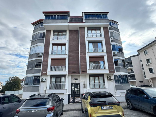 REMAX MID'DEN PAŞA ALANI’NDA 155 M² 3+1 DUBLEKS DAİRE