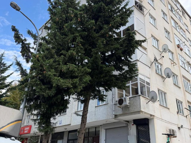 KARTAL ATALAR'DA KIRALIK 3+1 DAIRE: 135M², OTOPARKLI, MARMARAY'A