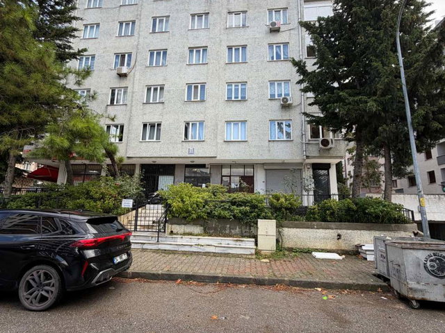 KARTAL ATALAR'DA KIRALIK 3+1 DAIRE: 135M², OTOPARKLI, MARMARAY'A