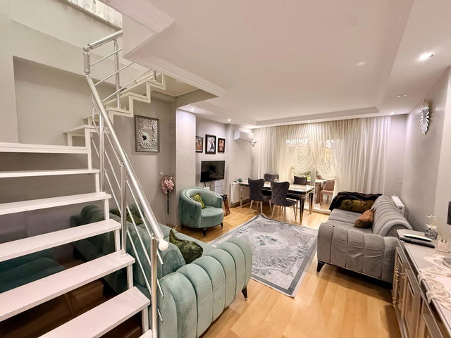 MURATÇEŞME'DE SİTE İÇİ DENİZ MANZARALI 210 M2 4+1 DUBLEKS DAİRE