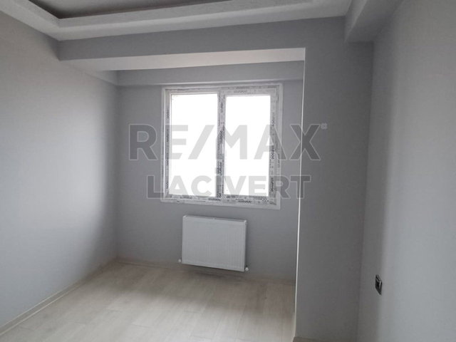 RE/MAX LACIVERT'TEN DADAŞKENT'TE KIRALIK EŞYALI  1+1 DAIRE