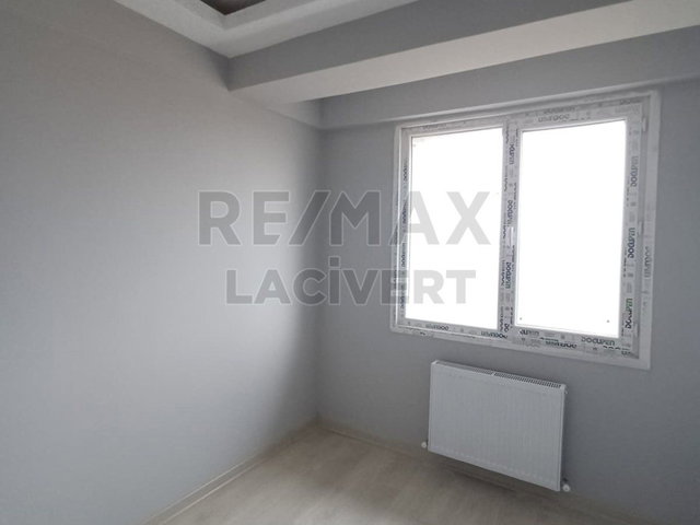 RE/MAX LACIVERT'TEN DADAŞKENT'TE KIRALIK EŞYALI  1+1 DAIRE