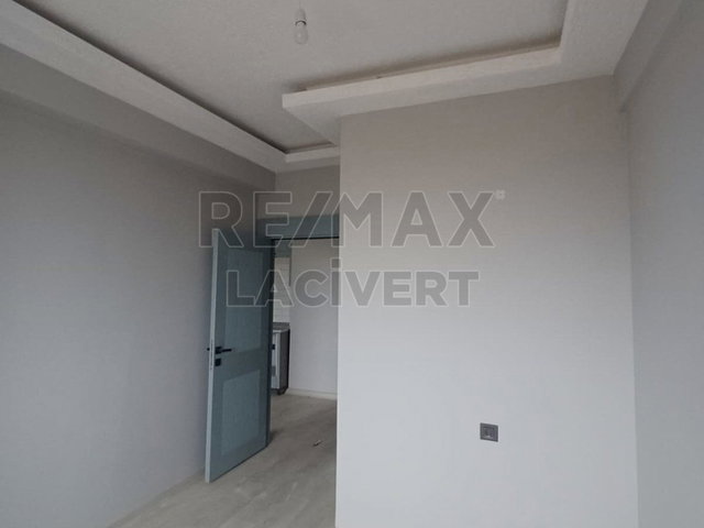 RE/MAX LACIVERT'TEN DADAŞKENT'TE KIRALIK EŞYALI  1+1 DAIRE