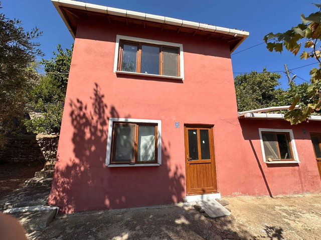 UÇMAKDERE DOĞA HARİKASI 501 M2 ARSA BAHÇELİ SATILIK MÜSTAKİL EV