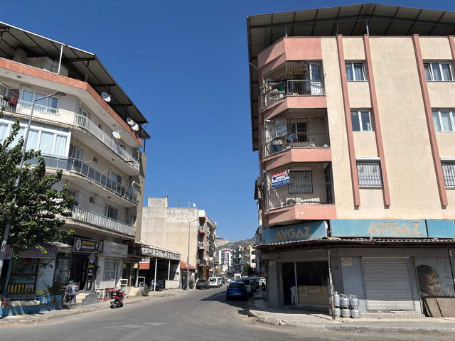 SÖKE’DE MERKEZİ KONUMDA, ÖNÜ AÇIK VE AYDINLIK 3+1 SATILIK DAİRE