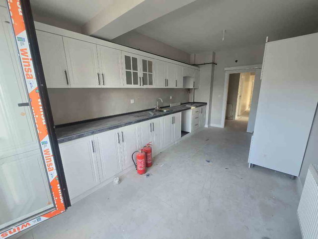 REMAX DOĞU'DAN GÖZDE LOKASYONDA 3+1 KİRALIK LÜKS DAİRE