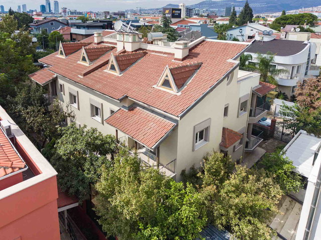 FORUM BORNOVA KARŞINDA NET KULLANIM ALANI 774M² 4 KATLI SATILIK İKIZ VILLA (FOURLEKS)