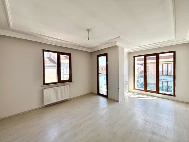 SANCAKTEPE EYÜP SULTAN MAH METROYA YAKIN KİRALIK 2+1 DAİRE