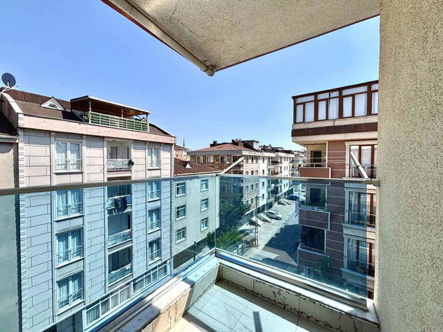 SANCAKTEPE EYÜP SULTAN MAH METROYA YAKIN KİRALIK 2+1 DAİRE