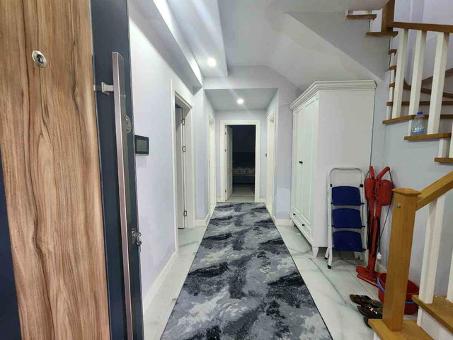 KARTEPE SARIMEŞE'DE 4+1 KİRALIK VİLLA