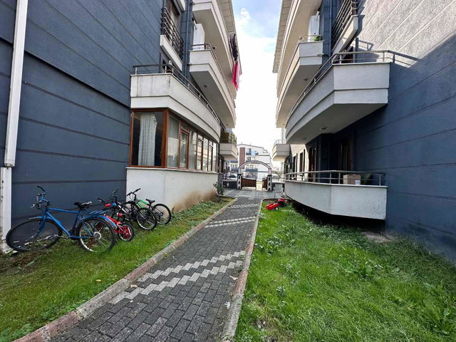 KARTEPE FSM'DE SİTE İÇİ KİRALIK 3+1 GENİŞ ARAKAT DÜZ DAİRE