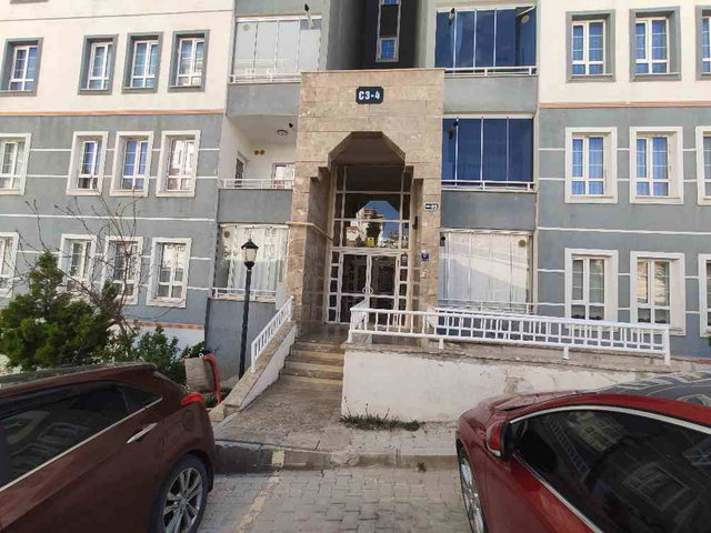 RE/MAX DEĞİŞİMDEN HAKSEN TOKİLERDE SATILIK 3+1 FIRSAT DAİRE
