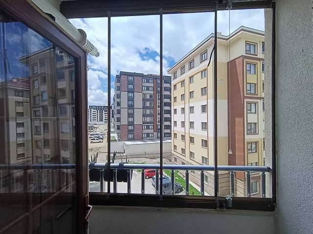 REMAX İLKE'DEN ZİRVE TOKİ'DE 2+1 SATILIK ARA KAT DAİRE