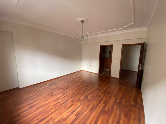 REMAX ARTIS'DEN KAYAKYOLU'NDA SATILIK 4+1 DAIRE