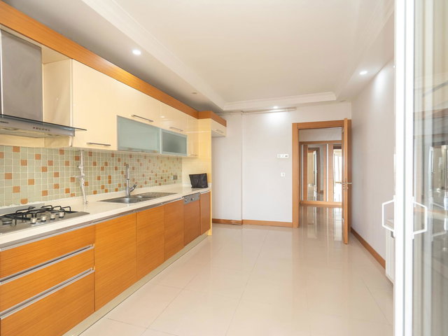 REMAX GELİŞİMDEN ATİRUS HİLL SİTESİNDE 4+1 DENİZ VE GÖL MANZARALI DAİRE