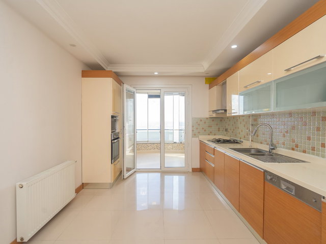 REMAX GELİŞİMDEN ATİRUS HİLL SİTESİNDE 4+1 DENİZ VE GÖL MANZARALI DAİRE