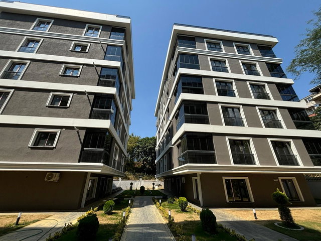 BAKIRKÖY INCIRLI'DE RIDVAN ERGÜL SITESINDE  2+1 KİRALIK DAIRE