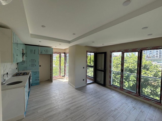 BAKIRKÖY INCIRLI'DE RIDVAN ERGÜL SITESINDE  2+1 KİRALIK DAIRE