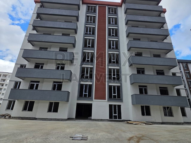 RE/MAX LACİVERT'TEN YILDIZKENT ZİRVE ATAKÖY'DE SATILIK 3+1 DAİRE