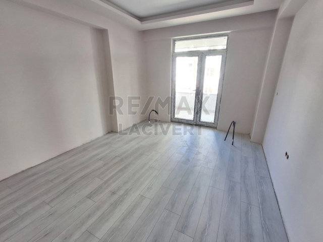 RE/MAX LACİVERT'TEN YILDIZKENT ZİRVE ATAKÖY'DE SATILIK 3+1 DAİRE