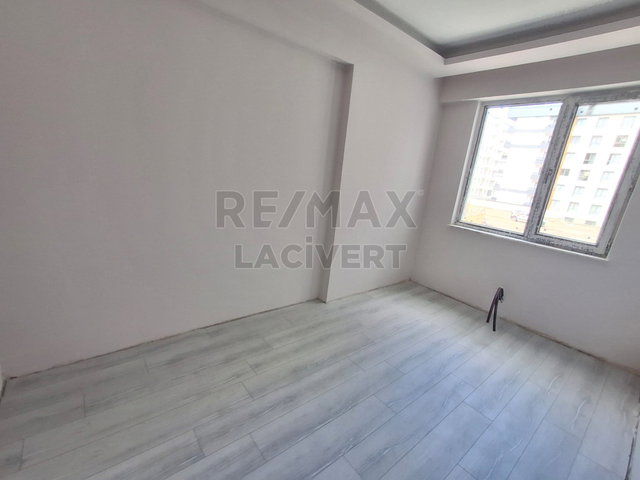 RE/MAX LACİVERT'TEN YILDIZKENT ZİRVE ATAKÖY'DE SATILIK 3+1 DAİRE