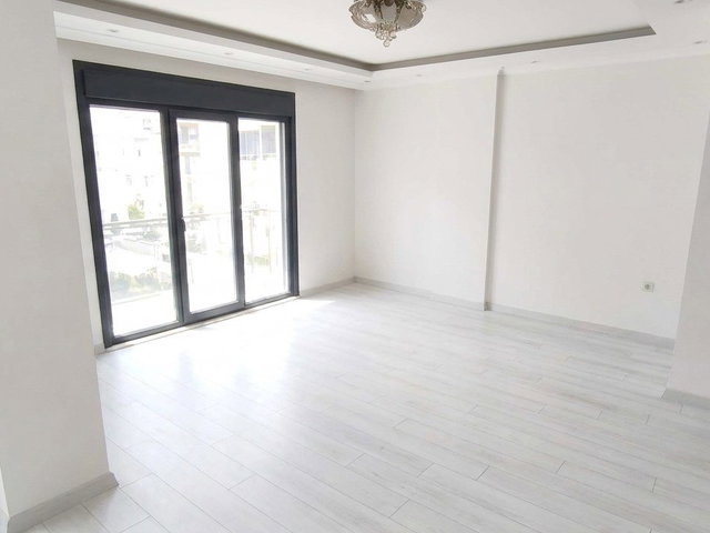 MALTEPE BAĞLARBAŞI ŞEHİT MÜCAHİT SOKAKTA 2+1 SATILIK DAİRE