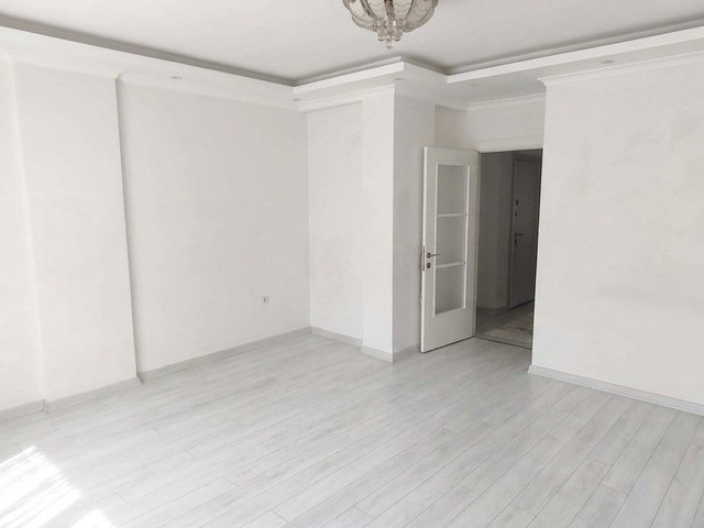 MALTEPE BAĞLARBAŞI ŞEHİT MÜCAHİT SOKAKTA 2+1 SATILIK DAİRE