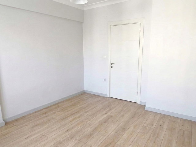 MALTEPE BAĞLARBAŞI ŞEHİT MÜCAHİT SOKAKTA 2+1 SATILIK DAİRE