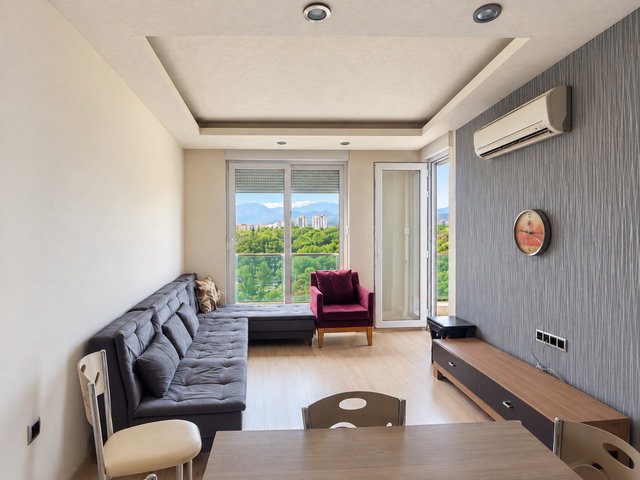 HAVUZ, GÜVENLİK, K.OTOPARK, LÜKS REZİDANSTA SATILIK ARA KAT 1+1 DAİRE