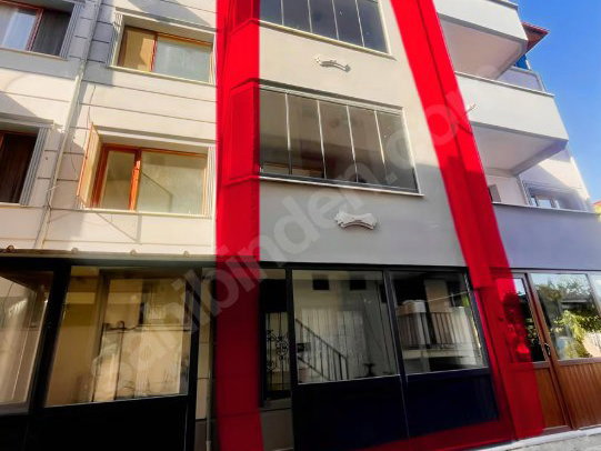 RE/MAX ŞEHİR YALOVA'DAN KADIKÖY'DE SATILIK TRİBLEKS VİLLA