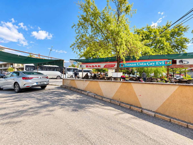 REMAX DEM'DEN CİMİN DURAKLARI KARŞISI SATILIK DÜKKAN