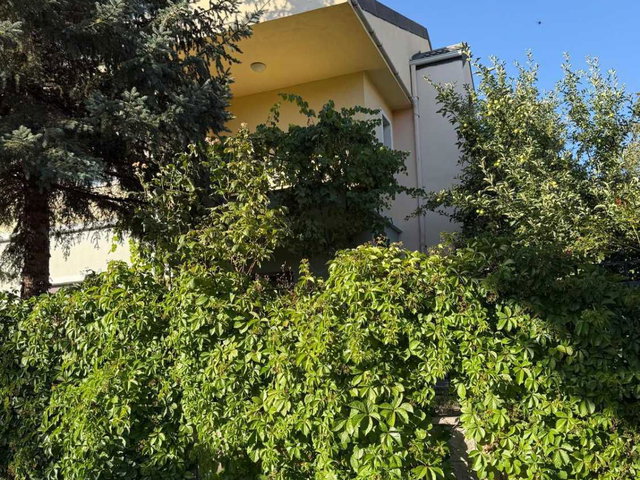 ÇAYYOLU 2/ ÇİÇEKKENT SİTESİ'NDE ÖZEL KONUMLU SATILIK VİLLA